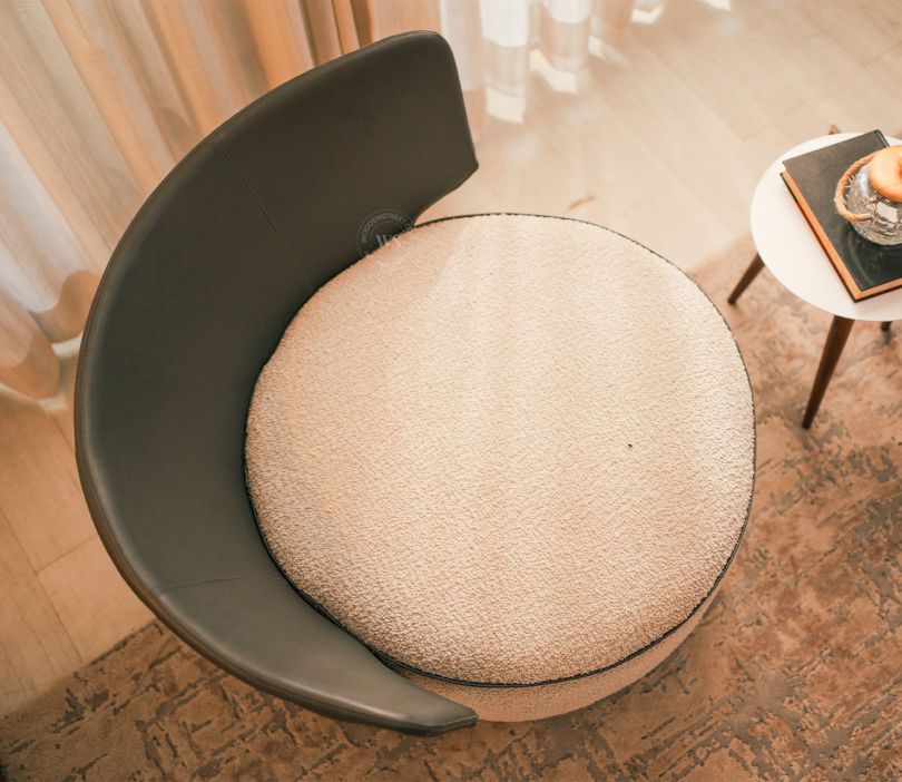 Kaizen 360° Swivel Lounge Chair Dual Tone – Stylish Pakistan